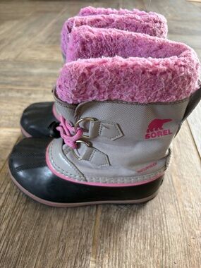 Sorel Yoot Pac Winter Boots Pink and Gray Kids Waterproof Snow Boots Kid Sz 11